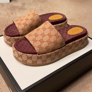 Gucci sandals
